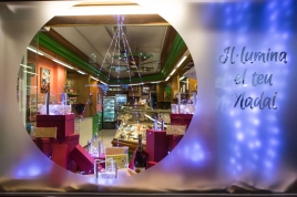 Las luces de Navidad iluminan el comercio de Sant Gervasi 2019